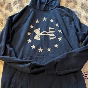 men’s adult small flag hoodie